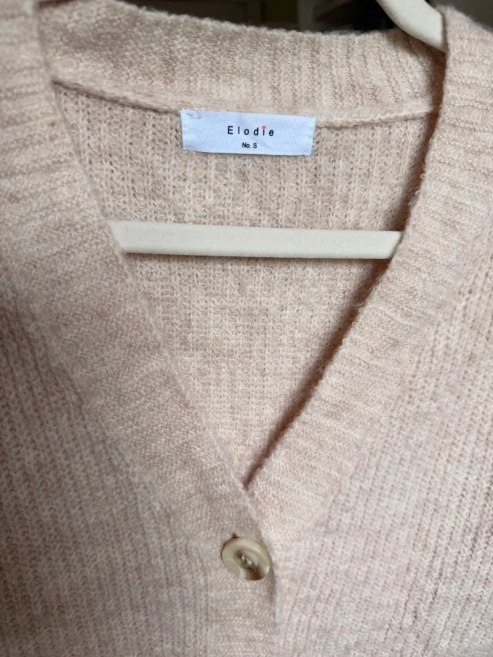 Elodie Cropped Button-Front Cardigan - Picture 2 of 5